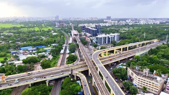 Pune to Chhatrapati Sambhajinagar/Aurangabad cab route: distance, time, and travel tips
